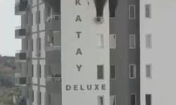 Adana'da 7 katlı apartmanın 5'inci katında yangın