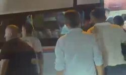 Dolmuşta bir kişinin darbedildiği anlar kamerada