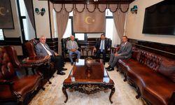 Eski TBMM Başkanı Cemil Çiçek, Hatay Valiliği'ni ziyaret etti