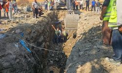 Hatay'da göçük altında kalan 2 işçi kurtarıldı