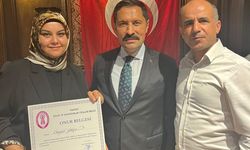 Hataylı kadın taksi şoförüne Ahilik Onur Ödülü verildi