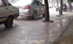 İmamoğlu'nda sağanak hayatı olumsuz etkiledi