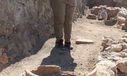 Prof. Dr. Umurtak, Hacılar Büyük Höyük Kazısı'nın Onursal Başkanı oldu