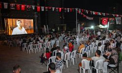 Tarsus'ta açık hava sineması keyfi