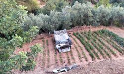 Ticari araç tarlaya uçtu: 2 yaralı