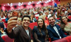 Altın Portakal'da 2 film daha seyirciyle buluştu