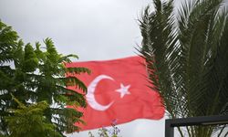 Antalya'da kuvvetli rüzgar ve sağanak etkili oldu