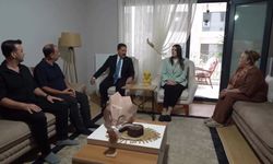 Atatürk Caddesi'nde deprem sonrası yeniden yaşam başladı