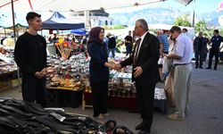 Başkan Topaloğlu'ndan pazar esnafına ziyaret