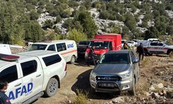 Yazılı Kanyon’da mahsur kalan 10 gönüllüye ulaşıldı! Dronla yerleri tespit edildi, kurtarma için güzergâh aranıyor