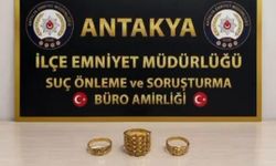 Hatay'da 2 kuyumcudan 3 altın yüzük çalan 2 şüpheli yakalandı