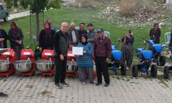 Korkuteli'nde 65 aileye makine desteği
