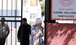 Okulda mahsur kalan kadın kurtarıldı