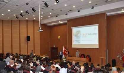 Aydın’da göreve başlayan 180 tıbbi sekretere eğitim