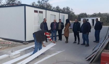 Burhaniye Belediyesi’nden afet bölgesine konteyner ev desteği