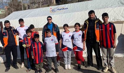 Kırıkkalespor, depremzede çocuklar için seferber oldu