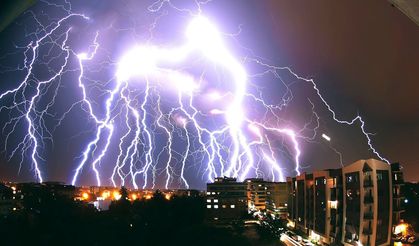 İstanbul’a Gök Gürültülü Sağanak Yağış Uyarısı: Meteoroloji Tarih Verdi!