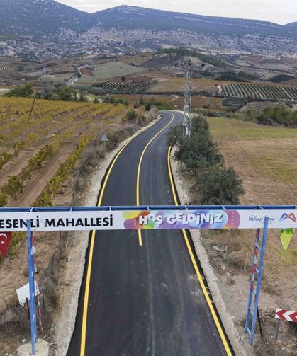 Büyükşehir, Akdeniz'in son kırsalına kadar yol çalışmalarını sürdürüyor