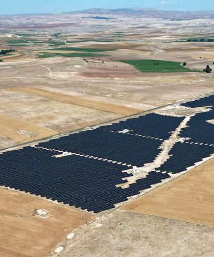 Nevşehir'e arazi GES kurulumu