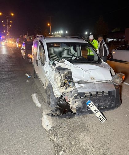 Osmaniye'de 2 kişin öldüğü, 7 kişinin yaralandığı kaza kamerada