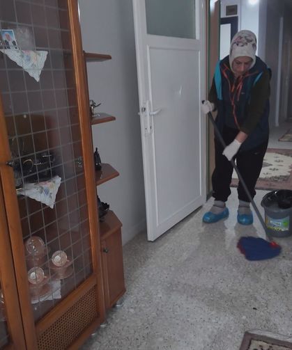 Akdeniz'de kimsesiz, engelli ve yaşlılara şefkat eli