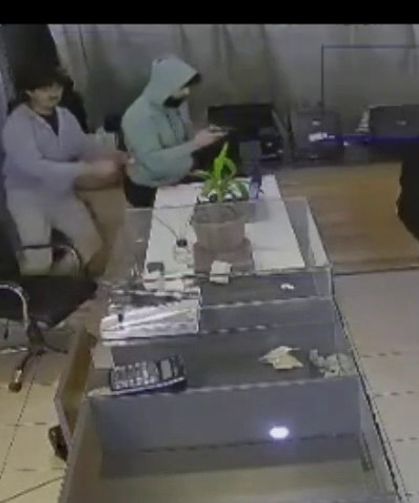 Hatay'da silahlı kuyumcu soygunu: 3 dakikada 3 kilo altınla kaçtılar