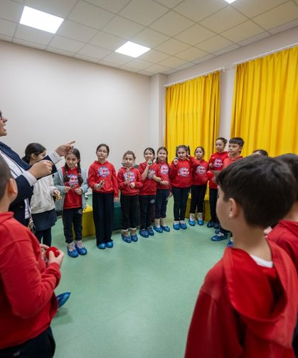 Çocuk kampüsünde atölyeler dolu dolu geçiyor