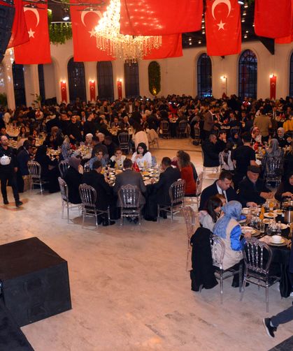Kahramanmaraş'ta ilk iftar şehit aileleri ve gazilerle yapıldı