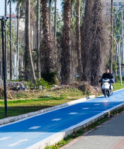 Mersin sahili 20 kamera ile anlık olarak izleniyor