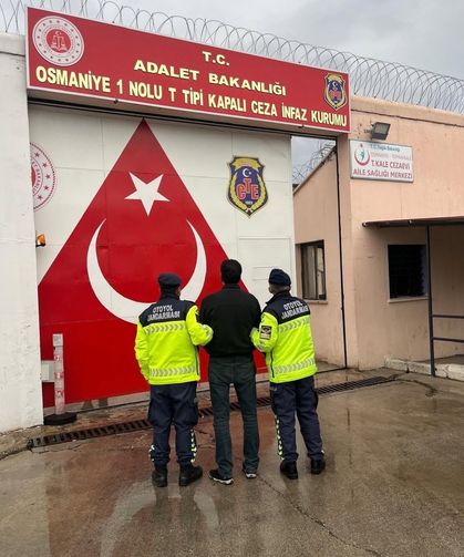 Osmaniye'de durdurulan otomobilin yedek lastiğinden esrar çıktı, 1 tutuklu