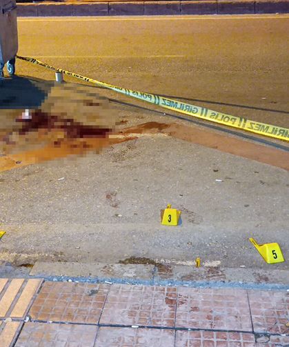 Otobüs beklerken husumetlisinin silahlı saldırısında ağır yaralandı