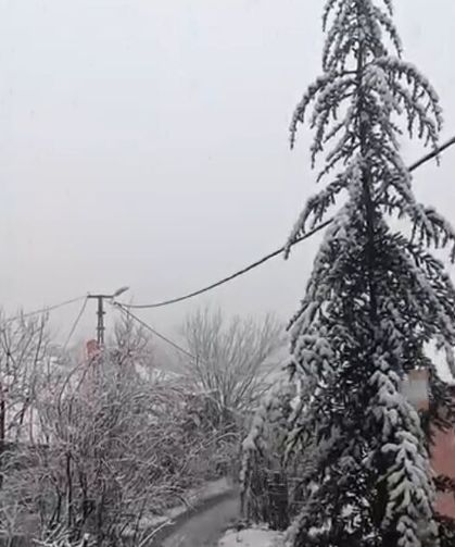 Adana'nın kuzeyinde kar, güneyinde sağanak