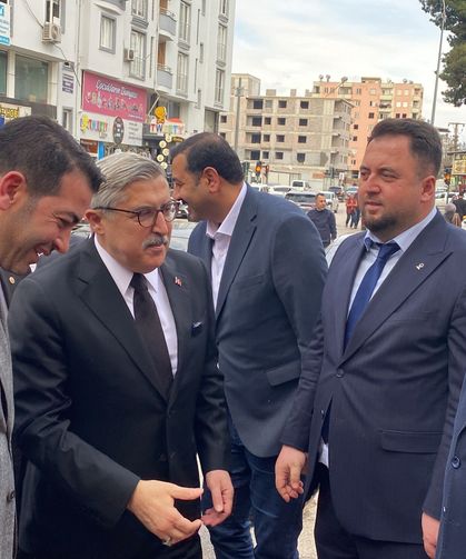 AK Parti'li Yayman: Diplomasi masası kurulmalı, barışa fırsat tanınmalıdır