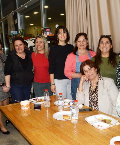 Antalya'da gençlere özel iftar