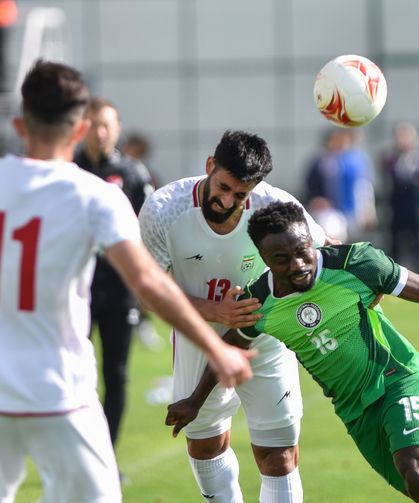İran Milli Futbol Takımı'ndan, ölen çocuklar için 'çocuk sırt çantalı' mesaj