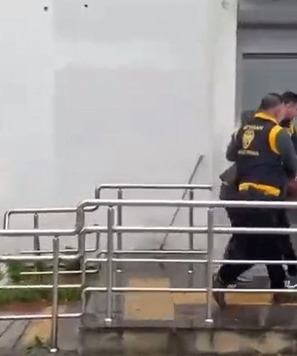 Koşmadığı gerekçesiyle ata şiddet uygulayıp bayıltan 2 şüpheli gözaltında