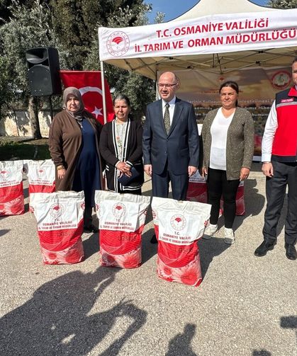 Osmaniye'de 631 çiftçiye ayçiçeği tohumu dağıtıldı