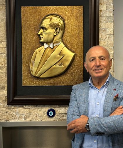 İş insanı Hüseyin Kış’tan Ramazan Bayramı mesajı