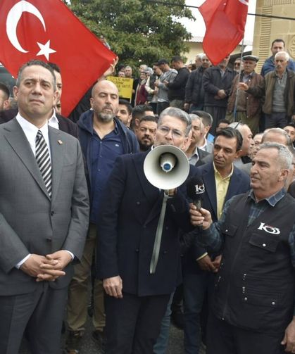 Mersin’de Uysal Sahada! Çiftçiden Esnafa Herkesin Talebini Dinledi