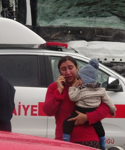 Antalya'da TIR ile minibüs çarpıştı: 7 ölü, 7 yaralı (2)