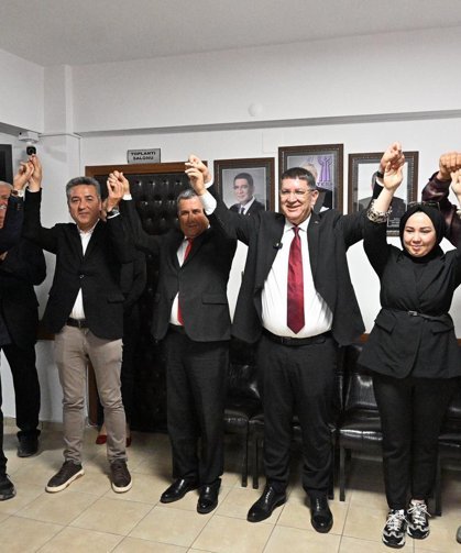 Başkan Dere, seçim ziyaretlerine batı ilçelerden başladı