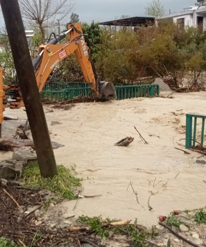 Kadirli'de 2 kişinin öldüğü sel felaketinin izleri siliniyor (3)