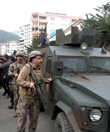 Kahramanmaraş'ta okulda silahlı saldırı: 5 ölü, 20 yaralı (2)
