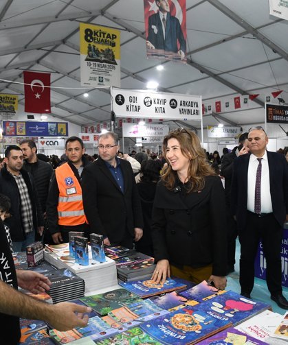 Kitap fuarı 107 bin 800 ziyaretçiyi ağırladı