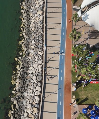 Spor kenti Mersin'de bahar enerjisi sahile taştı