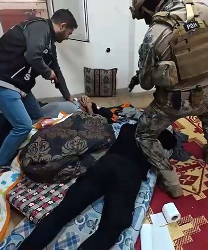 Uyuşturucu hapları kamufle etmek için, 'Afiyet olsun' yazılı folyoyla paketlemişler