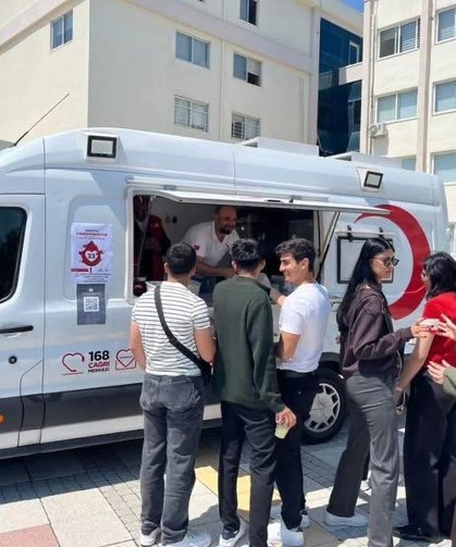 Tarsus Üniversitesinde Kariyer Günleri: Kızılay Gençleri Yalnız Bırakmadı