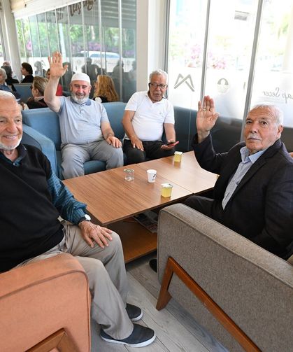 Emekli Evi'nde bayram sevinci