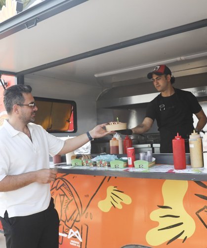 Mersin'de Gastrokaravanlar lezzetin yeni adresi oldu