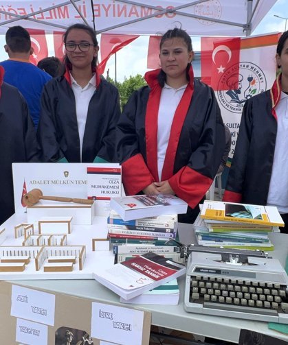 Meslek liseliler ortaokul öğrencilerine bölümlerini tanıttı